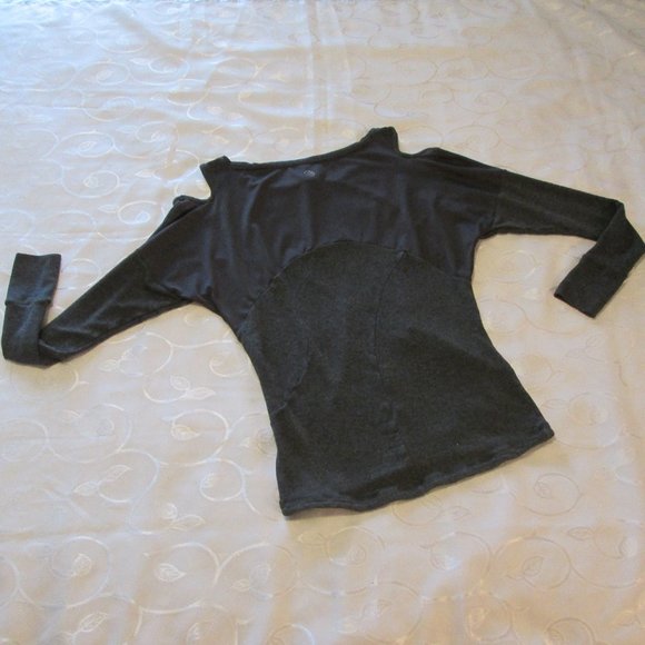 MPG PERFORMANCE GEAR COLD SHOULDER – NWOT - Picture 7 of 11